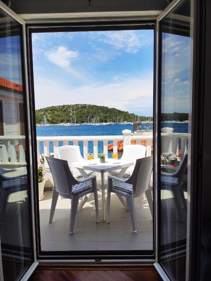 Apartman Marina II 로고즈니차 외부 사진